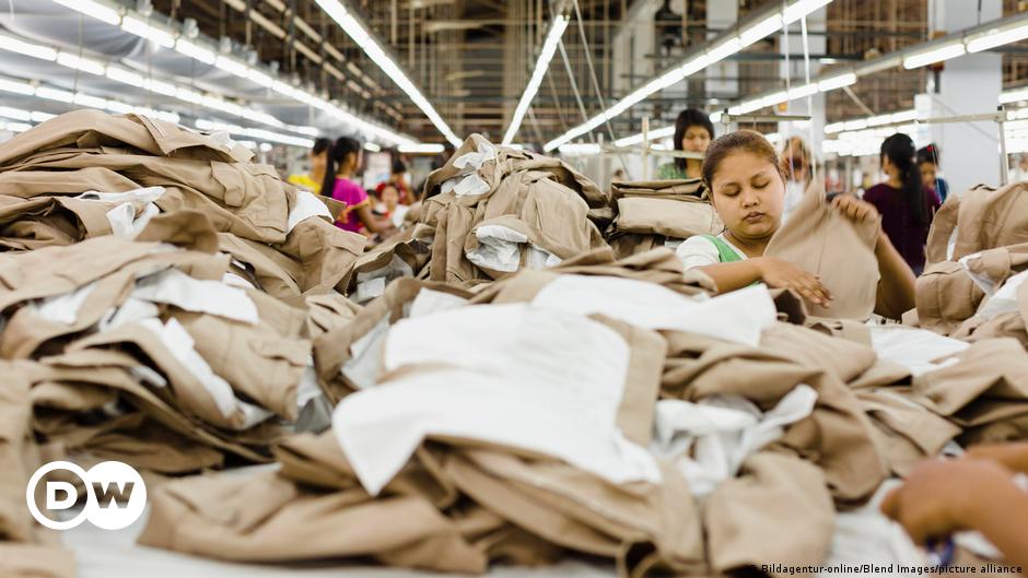 North Korean artillery units fire