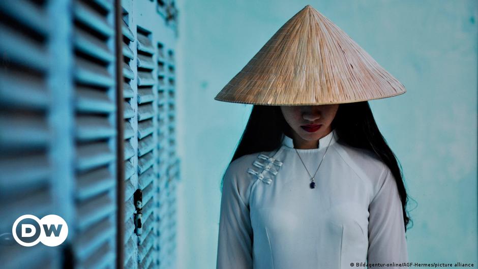 Russian President Vladimir Putin meets with Turkish President Tayyip Erdogan in Sochi