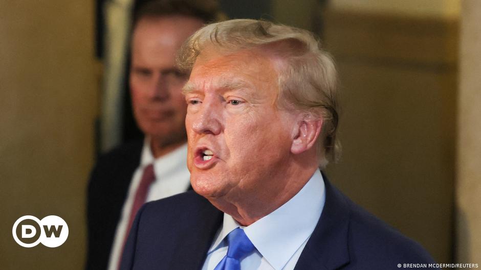 EE.UU.: Juez prohíbe a Trump criticar a fiscales y testigos