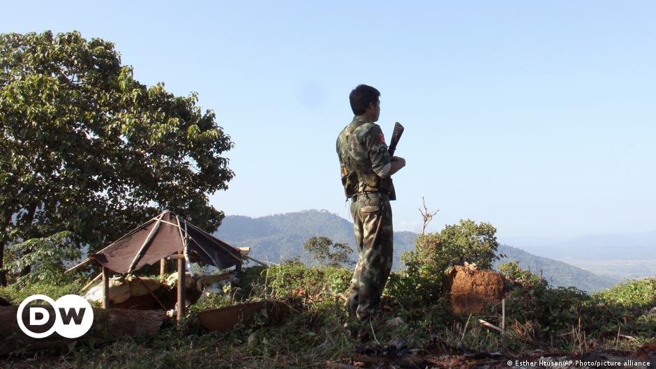 Junta de Myanmar acusada de ataque mortal a campo de refugiados