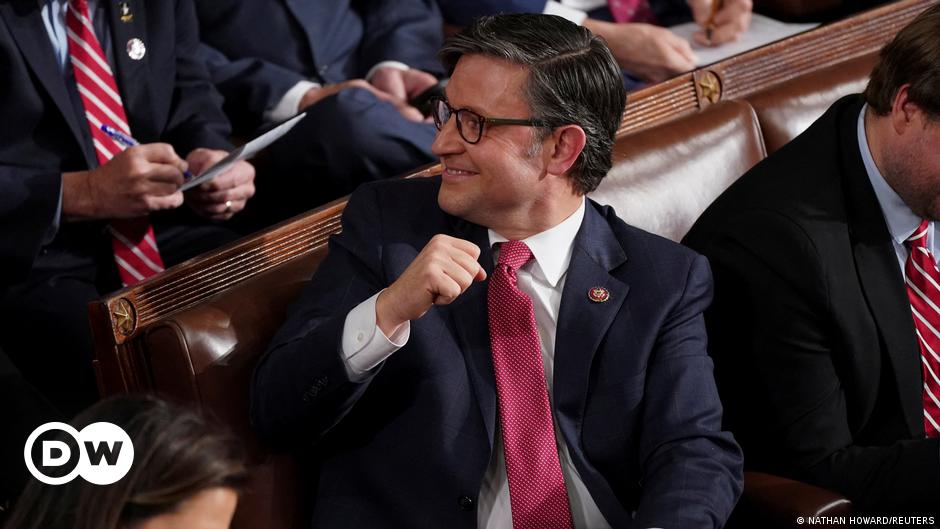 Los republicanos eligen a Mike Johnson como presidente de la Cámara