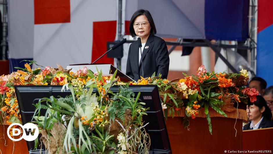 Taiwán será democrático 'por generaciones': Tsai Ing-wen