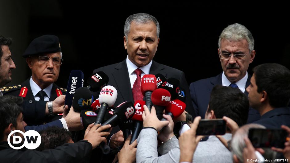 EU Commission President Ursula von der Leyen and Ukrainian President Zelenskyy
