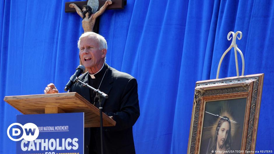 El Papa despide al obispo conservador de EE.UU. en una medida inusual