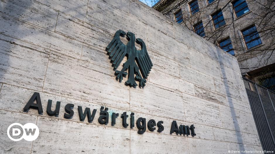Scholz lighting the menorah in Berlin