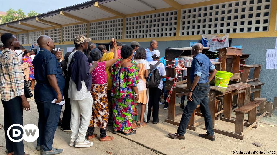 Congo: Las elecciones entran en el segundo día después del caos logístico