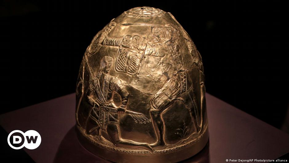 Tesoros de oro en disputa de Crimea devueltos a Ucrania