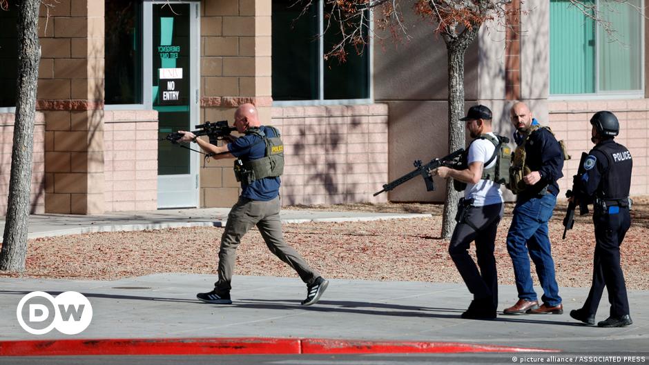 Tiroteos en Las Vegas: la policía dice que hay 3 víctimas muertas, más el pistolero