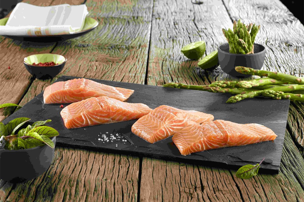 Salvaguardar la industria procesadora del salmón europea: un llamado a una regulación razonable