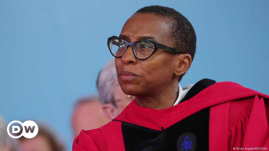 Dimite la presidenta de la Universidad de Harvard, Claudine Gay