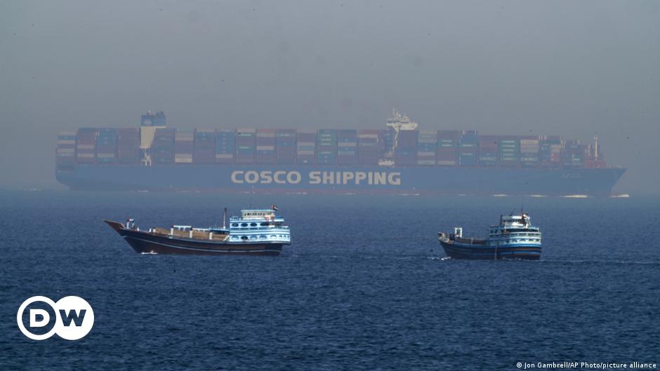 Irán dice que su marina confiscó un petrolero en el Golfo de Omán