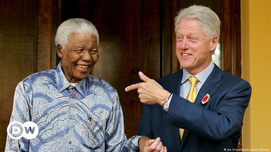 Subasta de Mandela suspendida en medio de disputa sobre patrimonio