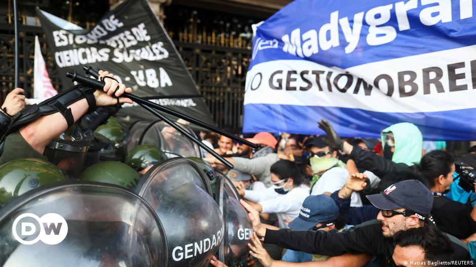 Argentina: Continúan las protestas mientras los legisladores debaten reformas