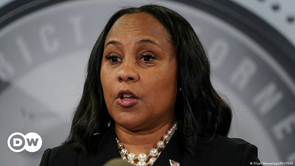 Caso electoral de Trump: abogados de Georgia admiten relación