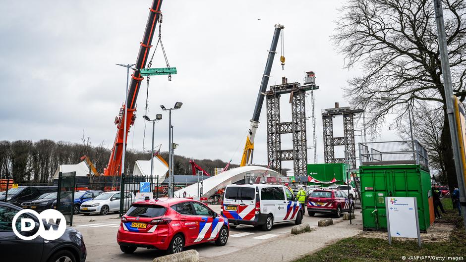 El derrumbe de un puente en Holanda deja dos muertos