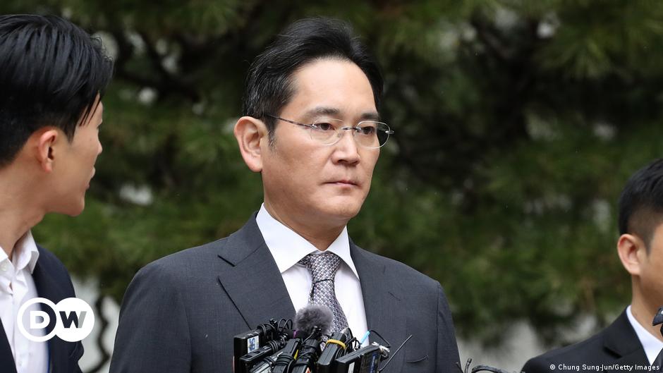 El jefe de Samsung absuelto de delitos financieros por la fusión de 2015