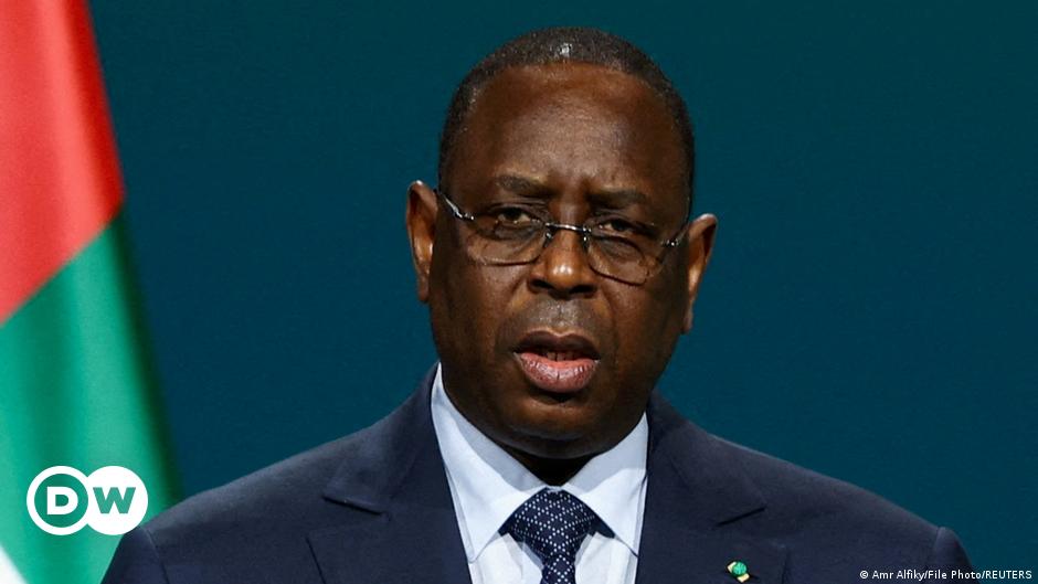El presidente de Senegal retrasa las elecciones presidenciales
