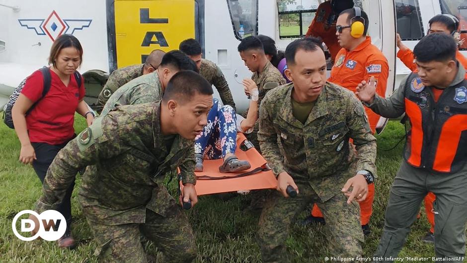 Filipinas: Un terremoto detiene las labores de rescate tras deslizamientos de tierra
