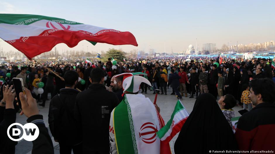 Irán conmemora el 45 aniversario de la Revolución Islámica