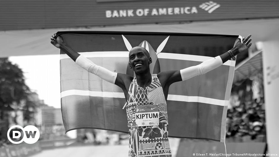 Kelvin Kiptum: el poseedor del récord mundial de maratón muere en un accidente