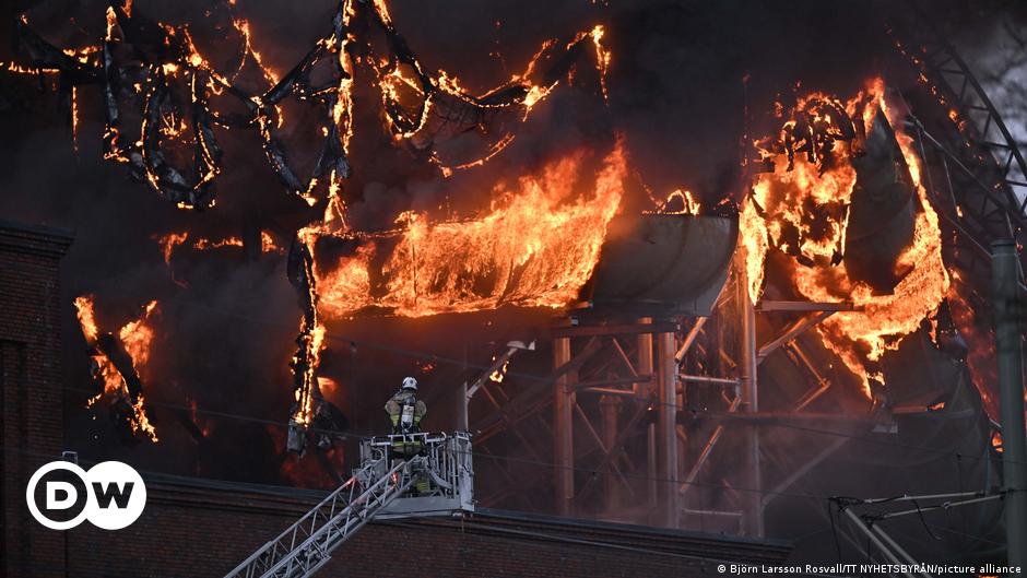 Se produce un gran incendio en el parque de atracciones más grande de Suecia