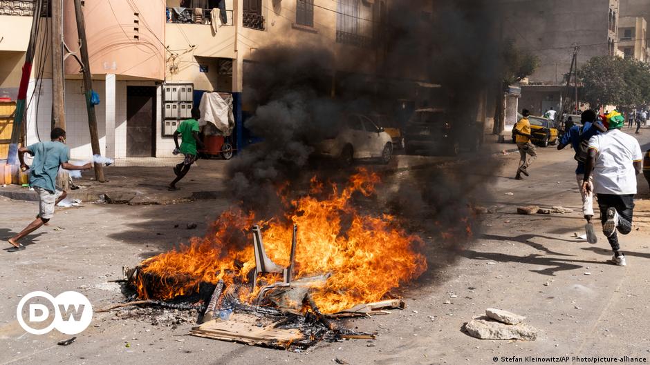 Senegal: Manifestantes se enfrentan nuevamente con las fuerzas de seguridad