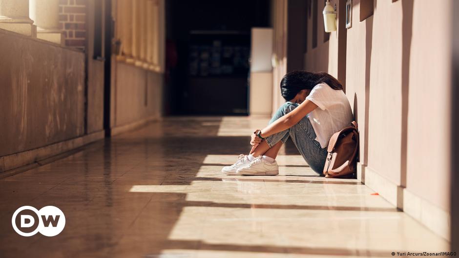 ¿Es la soledad una amenaza para la democracia?