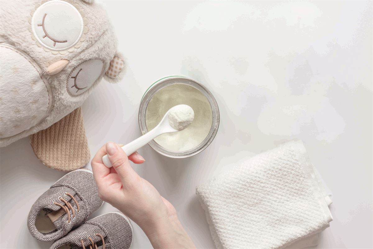 Los niños pequeños no son miniadultos: por qué la fórmula para niños pequeños debería regularse en la UE