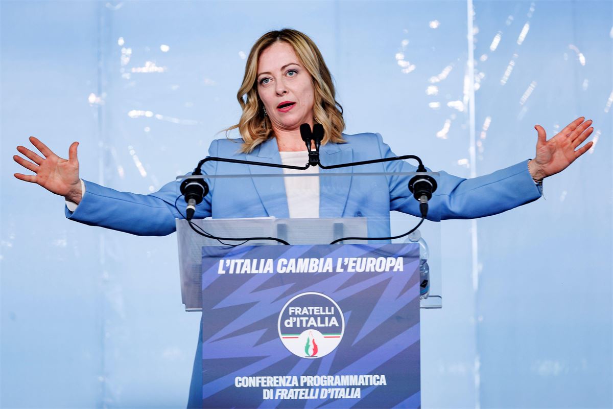 'Llámame Giorgia': la candidatura de Meloni a las elecciones europeas pone de relieve la política impulsada por la personalidad de Italia