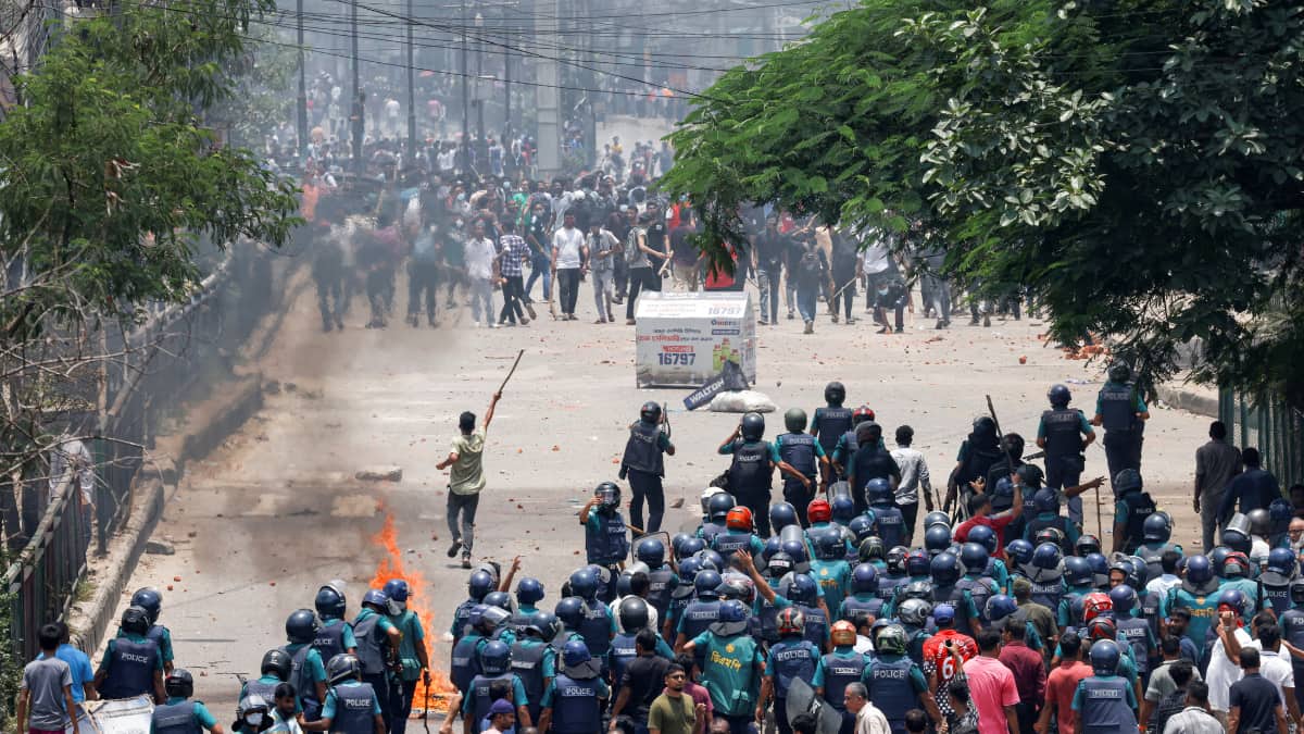 Disturbios en Bangladesh: los estudiantes prometen reanudar la agitación si sus líderes no son liberados