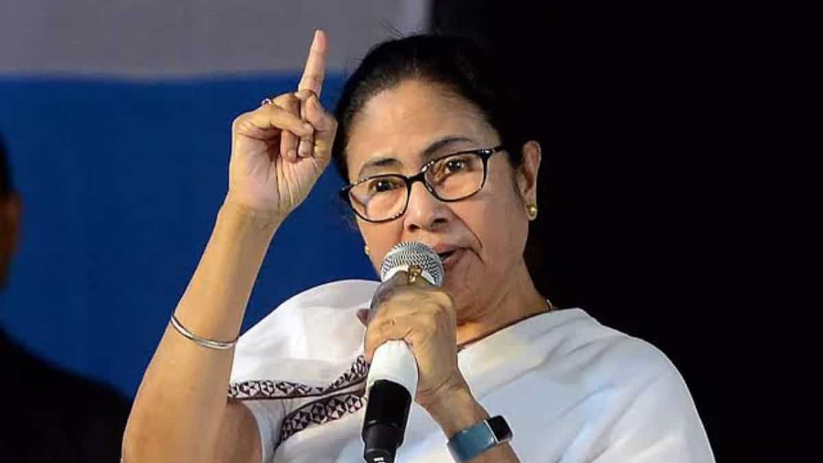 "No me enseñen...": Mamata Banerjee arremete contra el gobierno indio por la disputa sobre los refugiados de Bangladesh