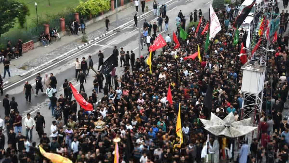 Pakistán planea prohibir totalmente las redes sociales durante el Muharram