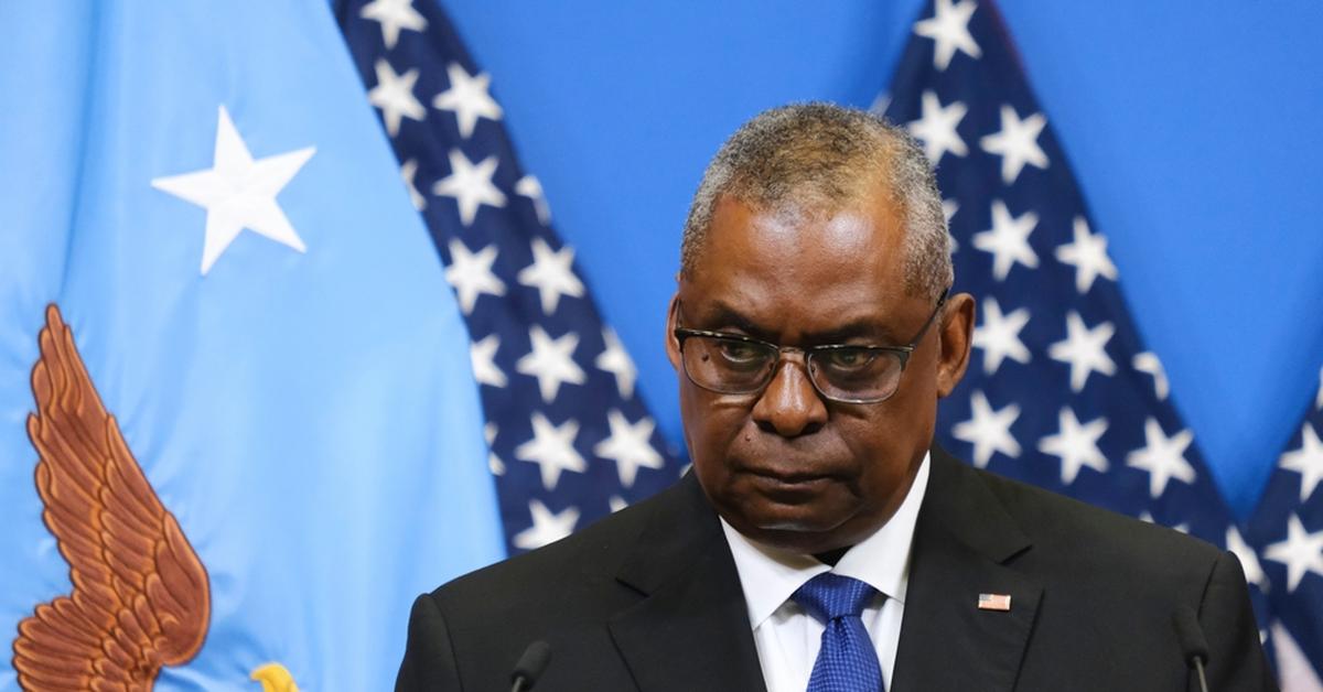 Estados Unidos aumenta su presencia militar en Oriente Medio: ¿qué hay detrás de la decisión de Lloyd Austin?