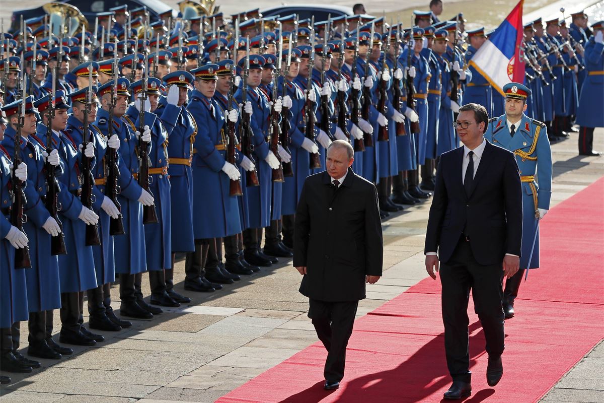 Cómo el Vučić de Serbia está jugando la UE