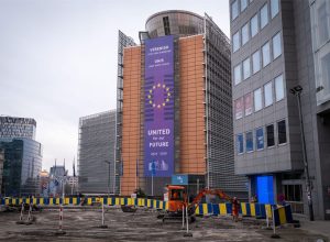 Broke Bruselas va con la mano a la UE en un intento para cubrir los costos de construcción de Schuman