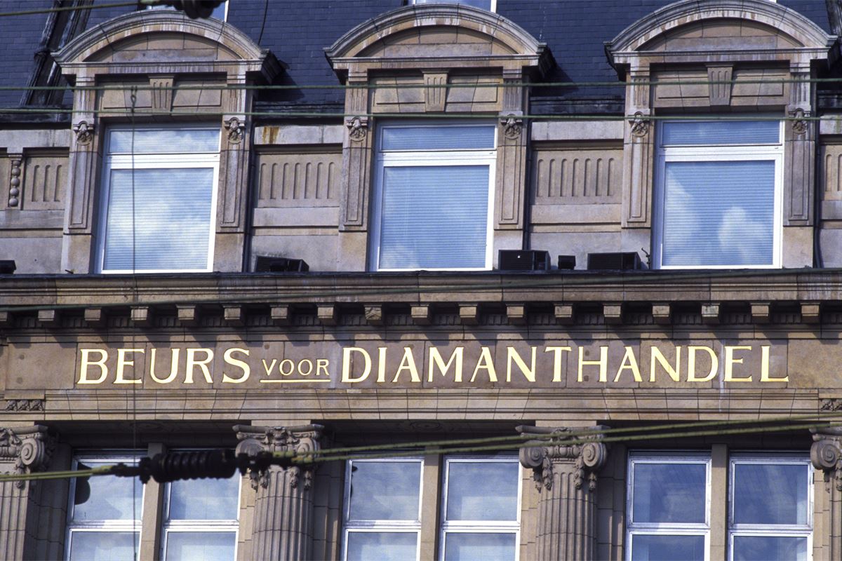 Dentro de la batalla de Antwerp para salvar el comercio de diamantes naturales
