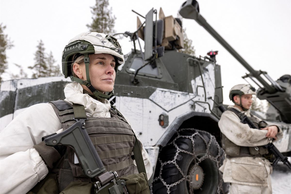 Europa necesita mujeres uniformadas: sus ejércitos no están cumpliendo