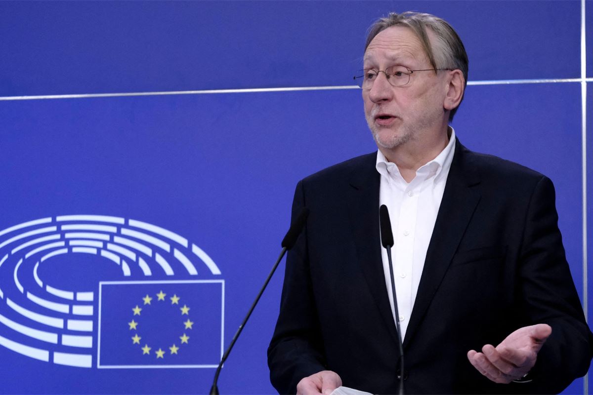 El silencioso eurodiputado rechaza la agenda comercial de Trump