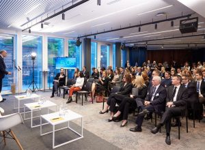 Preparar la competitividad de Europa para el futuro en la era de la IA con normas de propiedad intelectual más simples y una financiación más sólida