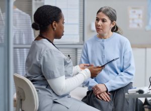 Los puntos ciegos en los cánceres de mujeres ponen de relieve una brecha política europea más amplia