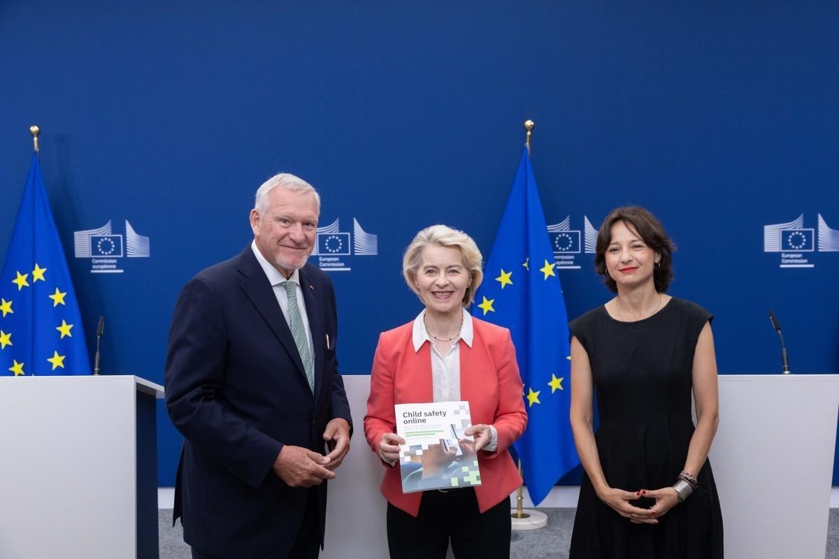 El plan de Europa para proteger a los niños en línea va más allá de una prohibición de edad