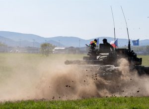 Brecha estratégica: las fuerzas de derecha luchan por encontrar un frente unido en materia de defensa
