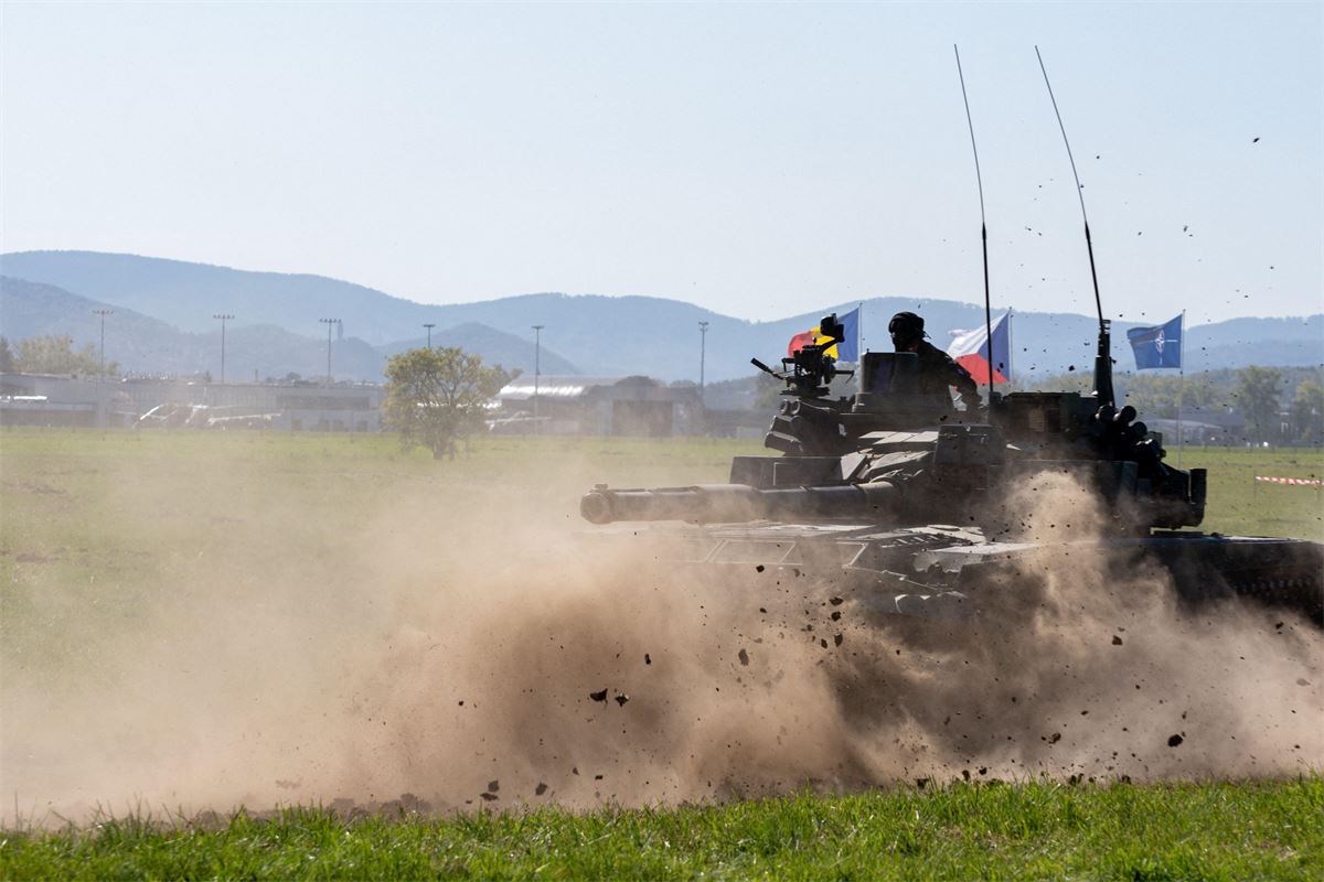 Brecha estratégica: las fuerzas de derecha luchan por encontrar un frente unido en materia de defensa
